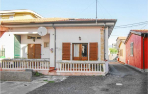 Beautiful home in Marina di Carrara with 2 Bedrooms, Marinella Di Sarzana
